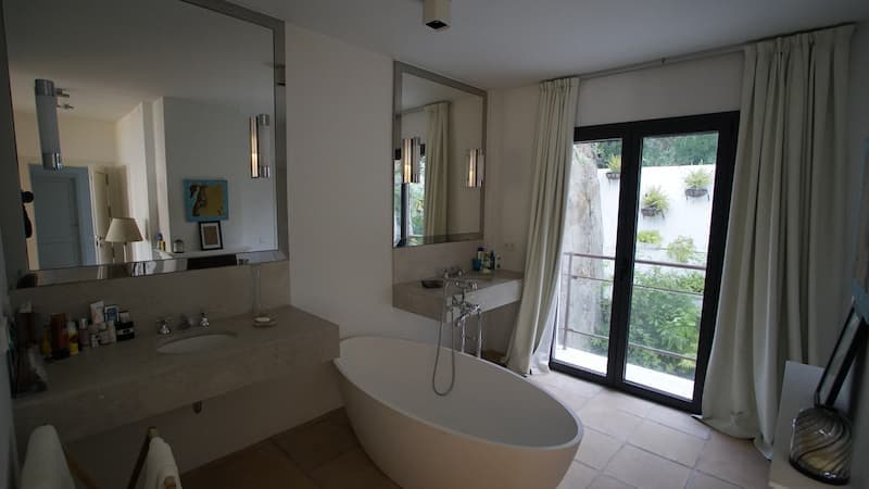 Trabajo de reforma y construcción 8 - Zahara Servicios