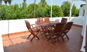 Se vende apartamento de tres dormitorios en la urb