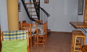 En venta Ã¡tico de tres dormitorios y dos baÃ±os e