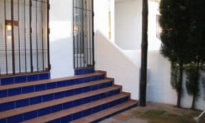 Venta de apartamento con jardín privado en la urba