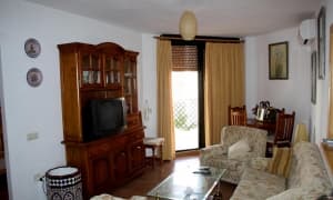Venta de apartamento lateral de 2 dormitorios en A