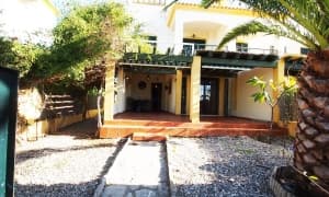 En venta espectaculara adosado frontal en la urban