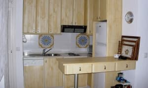 Acogedor apartamento en venta  bajo con jardín de 