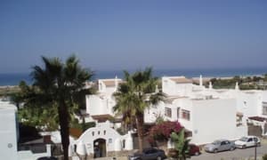 Venta de bonito apartamento de 2 dormitorios y 2 b