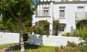 Se vende adosado en la urbanizaciÃ³n Atlanterra Pu