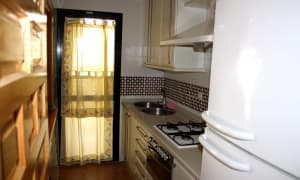 Venta de apartamento lateral de 2 dormitorios en A