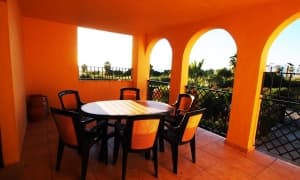 En venta apartamento con vistas al mar en Jardines