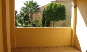 Venta de amplio apartamento de 3 dormitorios en la