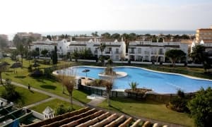 Venta de ático semifrontal en la urbanización Atla