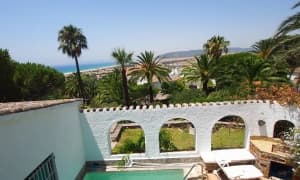 Se vende chalet en Atlanterra en uno de las zonas 