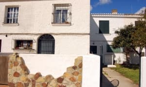 En venta adosado de tres dormitorios en el pueblo 