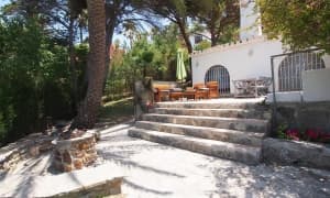 Se vende chalet en Atlanterra en uno de las zonas 