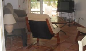 CÃ³modo apartamento en planta baja con jardÃ­n pri