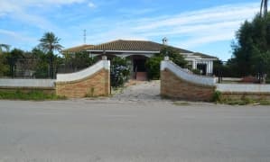 En venta Chalet independiente con parcela de 3.000