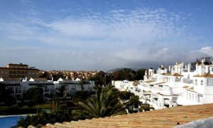 Venta de ático semifrontal en la urbanización Atla