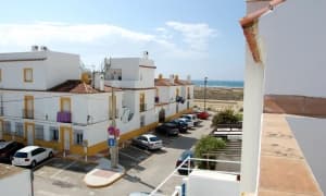 Se vende adosado reformado en urbaniacion Zahara B