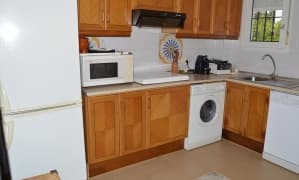 Se vende apartamento de tres dormitorios en la urb