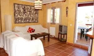 Venta de 2 apartamentos y 1 baÃ±o en la urbanizaci