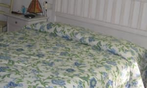 CÃ³modo apartamento en planta baja con jardÃ­n pri