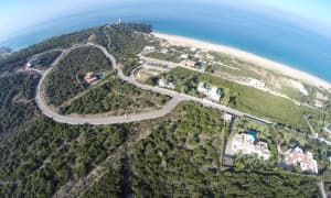 En venta estupenda parcela en la playa 