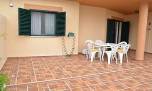 Se vende apartamento bajo con jardin en la urbaniz