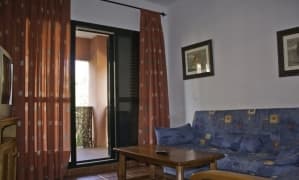 Apartamento de 2 dormitorios con amplia terraza en