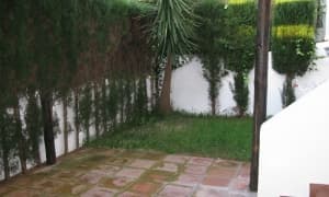 Venta de apartamento con jardín privado en la urba