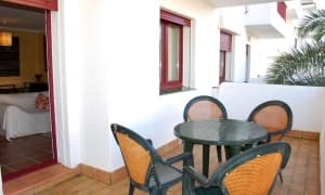 Venta de 2 apartamentos y 1 baÃ±o en la urbanizaci