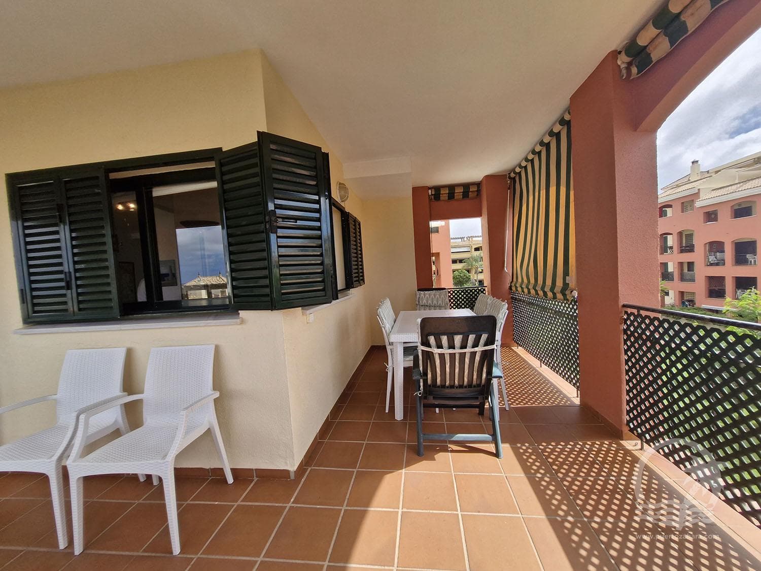 En venta apartamento de 3 dormitorios y 2 baños en la urbanización Mar de Plata. - Imagen de la propiedad