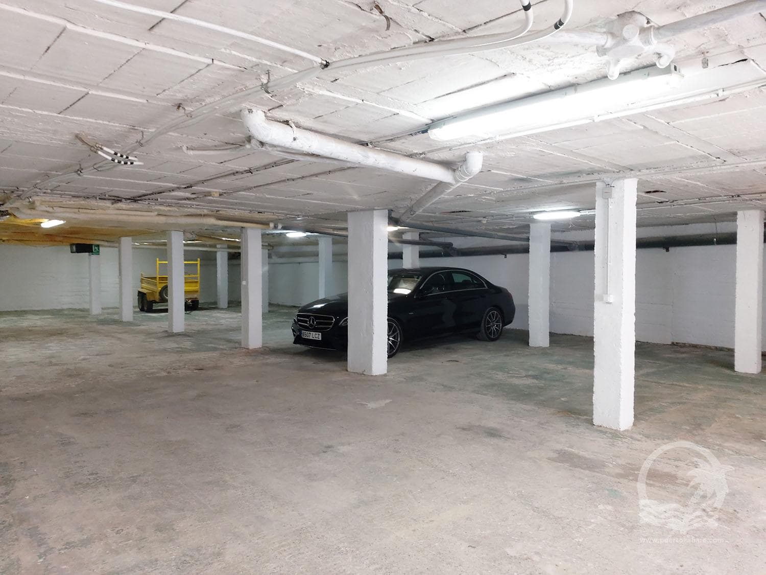 En venta plazas de garaje en la urbanización Atlanterra Pueblo. - Imagen de la propiedad