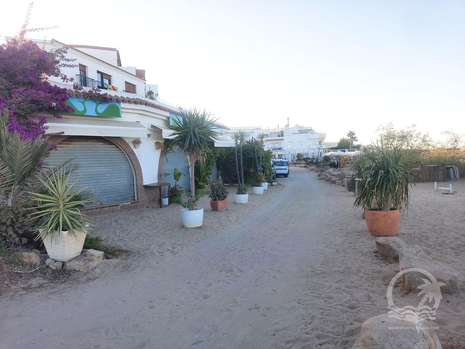 Se vende Local Comercial BAR-COPAS primera linea en la playa de Zahara de los Atunes. - Imagen de la propiedad