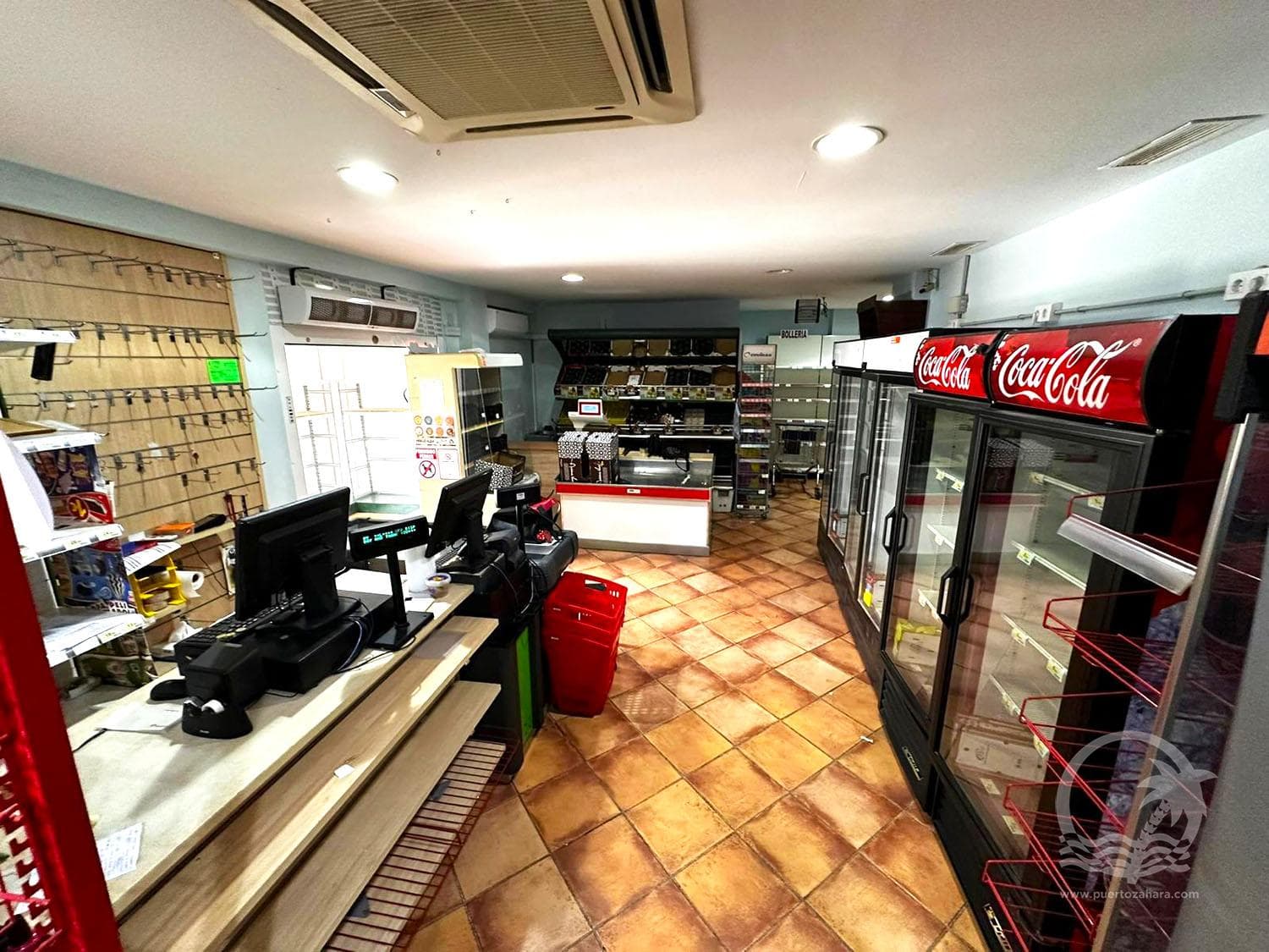 En venta local comercial en Atlanterra, urbanización Bahía de la Plata. - Imagen de la propiedad