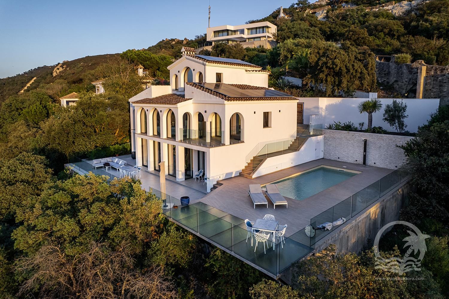 En vende villa en zona exclusiva de  Atlanterra. - Imagen de la propiedad