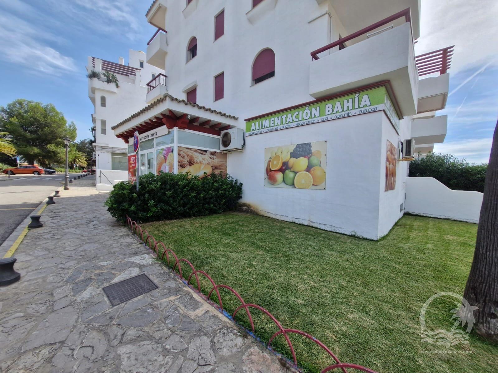 En venta local comercial en Atlanterra, urbanización Bahía de la Plata. - Imagen de la propiedad