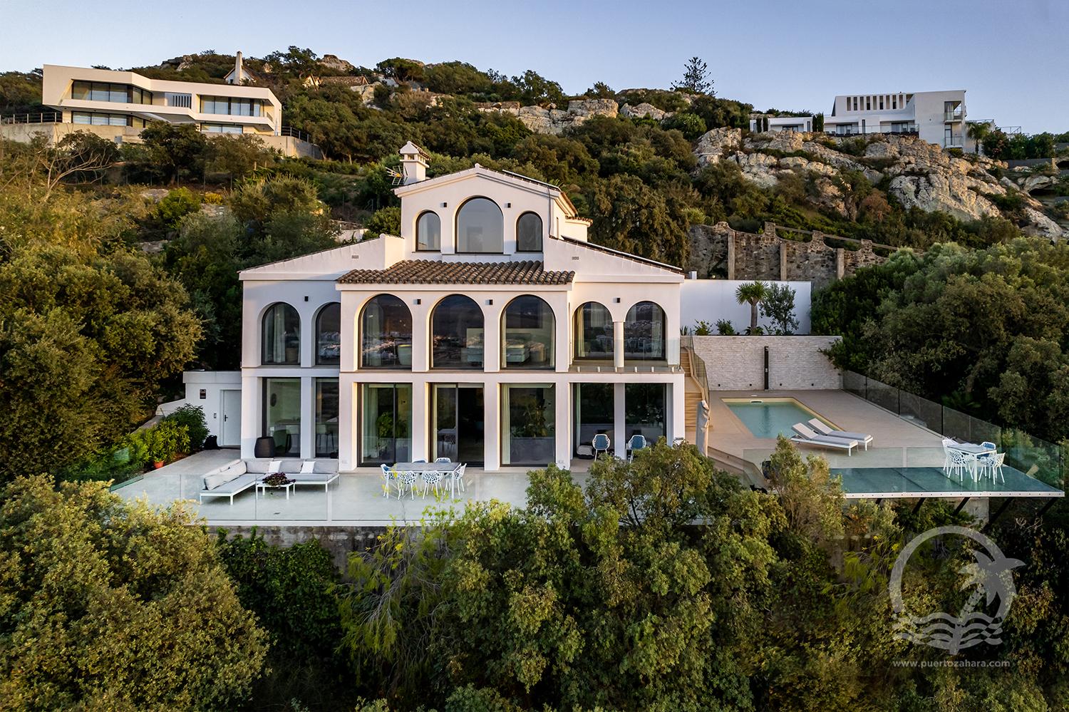 En vende villa en zona exclusiva de  Atlanterra. - Imagen de la propiedad