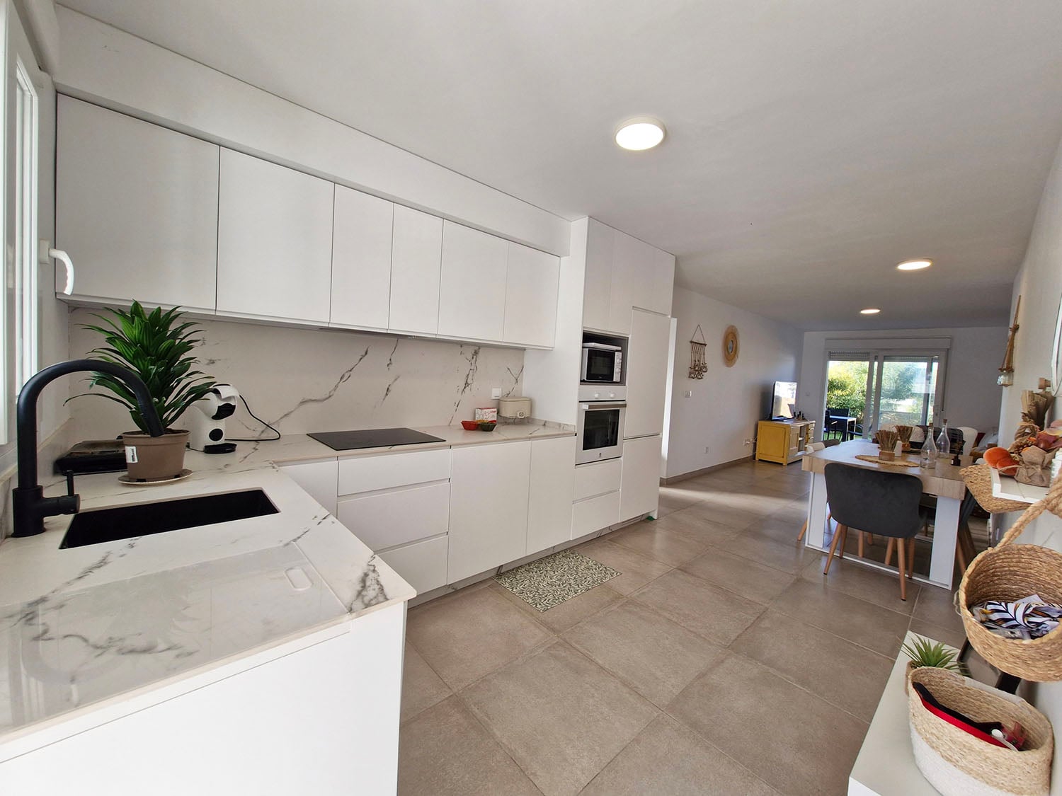 En venta apartamento bajo con jardin en  urbanización recién estrenada. - Imagen de la propiedad