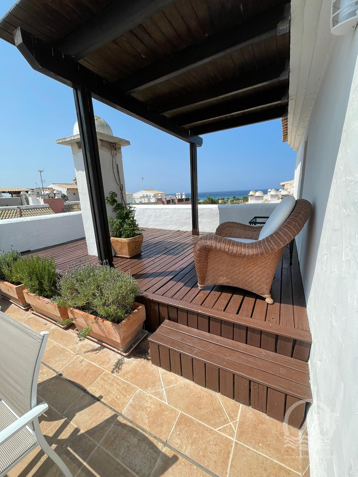 Ático de 3 dormitorios y 1 baño en la urbanización Atlanterra Sol en Atlanterra - Fotografía inmueble