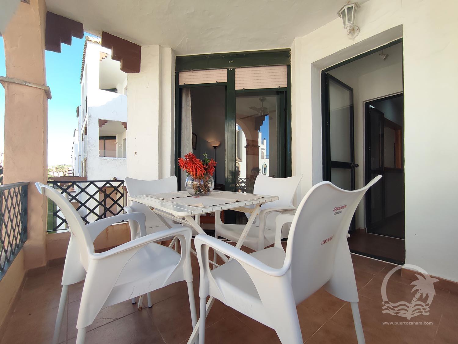 Apartamento de 2 dormitorios y 1 baño en la urbanización Atlanterra Playa en Atlanterra.  - Fotografía inmueble