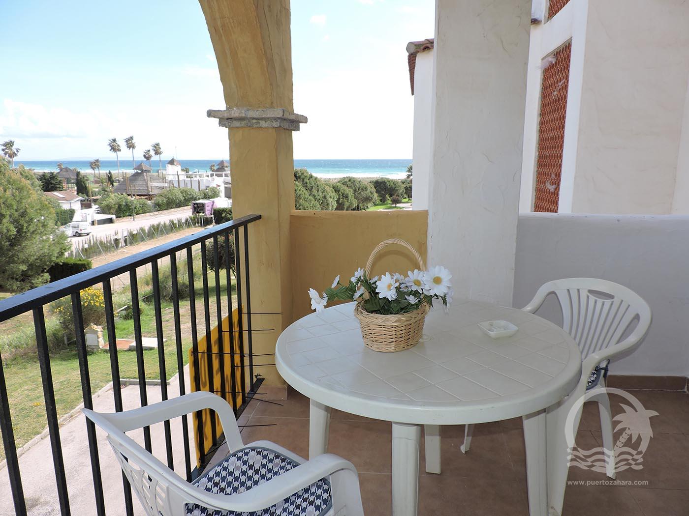 En venta apartamento de dos dormitorios con vistas al mar en la urbanización Atlanterra Costa. - Imagen de la propiedad