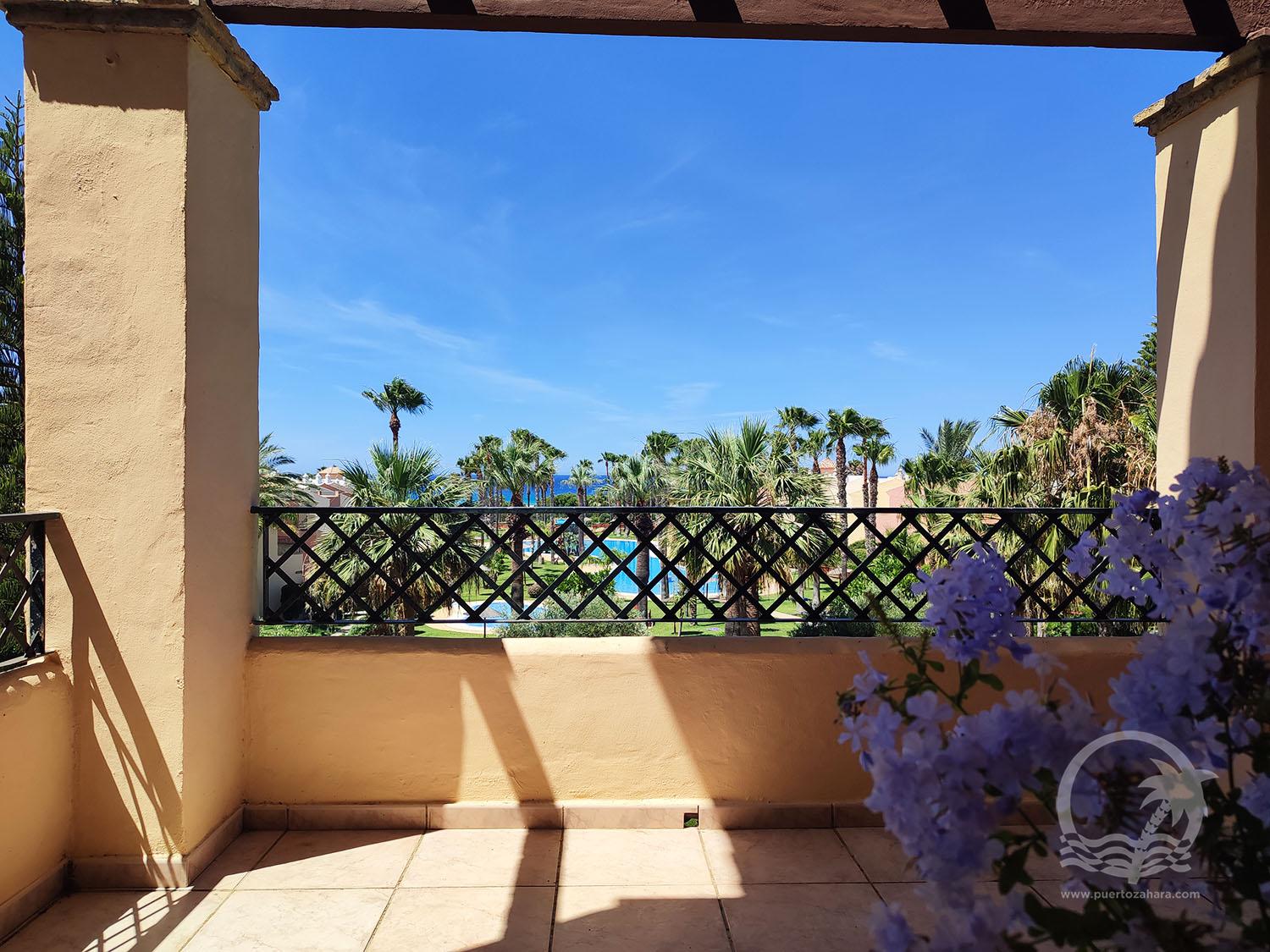 EXCLUSIVO FRONTAL CON 3 DORMITORIOS Y DOS BAÑOS EN JARDINES DE ZAHARA - Imagen de la propiedad