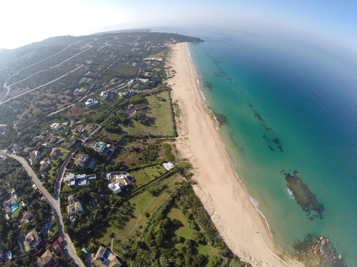 Se vende parcela en Atlanterra en urbanización Cabo Plata a pocos kilómetros de Zahara de los Atunes. - Imagen de la propiedad